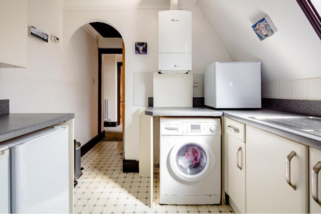 Spacious Room 2 Mins From Station London Exterior photo